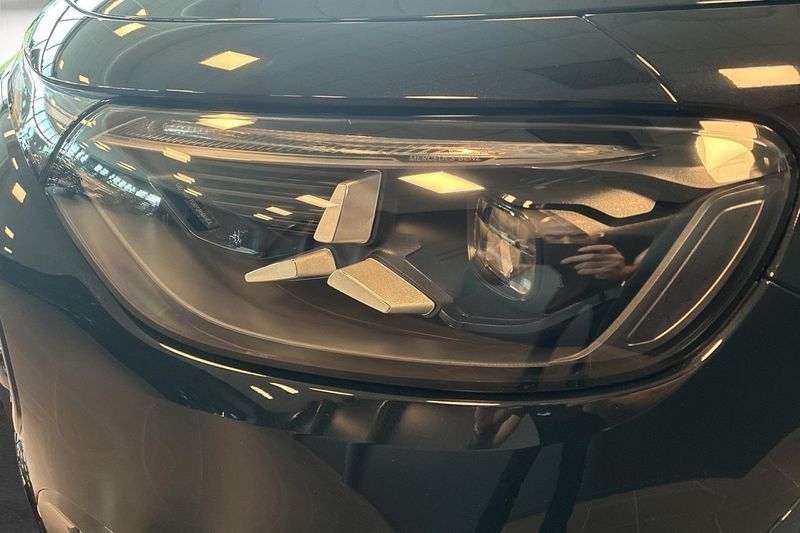 Mercedes GLB350 bild 32