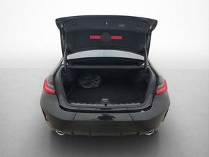 BMW 330 bild 9