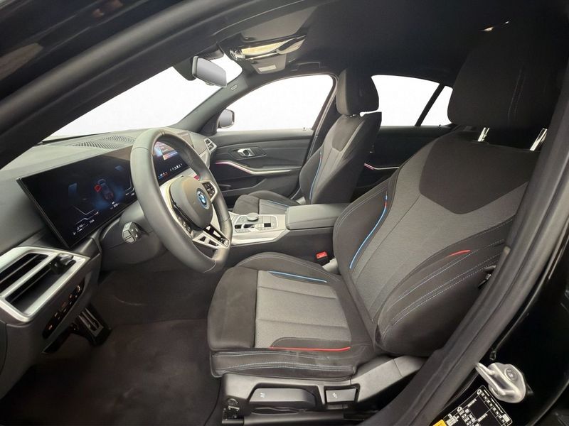 BMW 330 bild 12