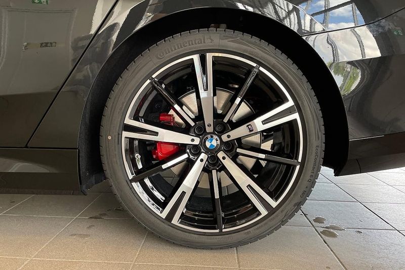 BMW 530 bild 13