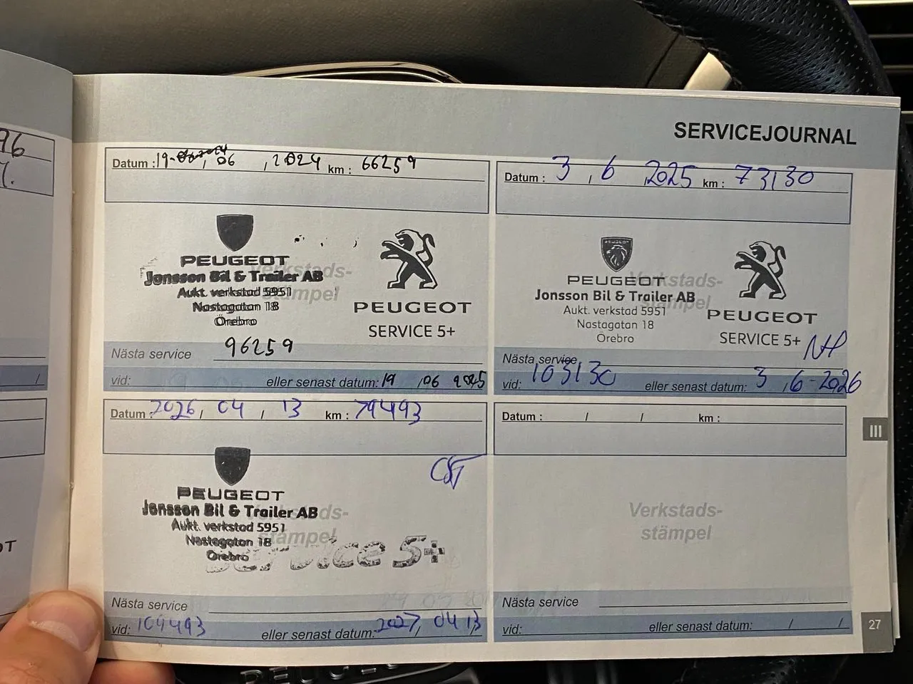 Vehicle image 20
