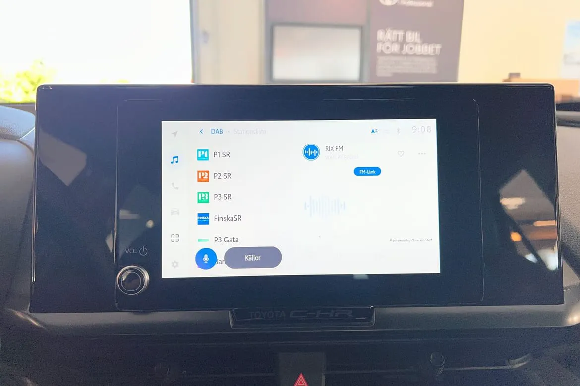 Vehicle image 14