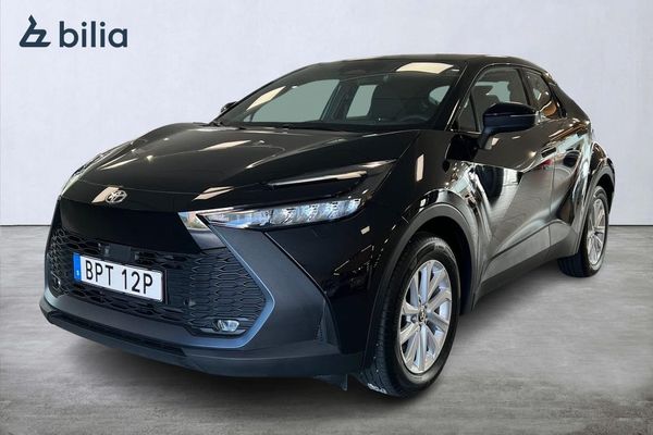 Toyota C-HR PHEV 2,0 Laddhybrid Active Värmare Moms - Vinterhjul - 2025