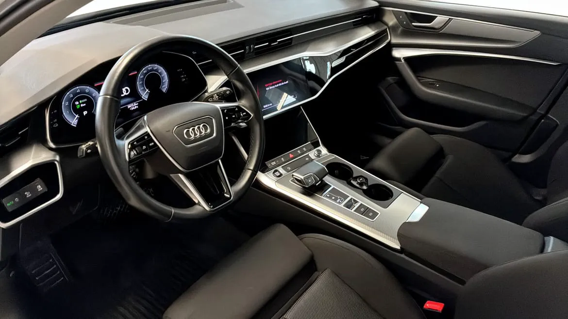 Vehicle image 6