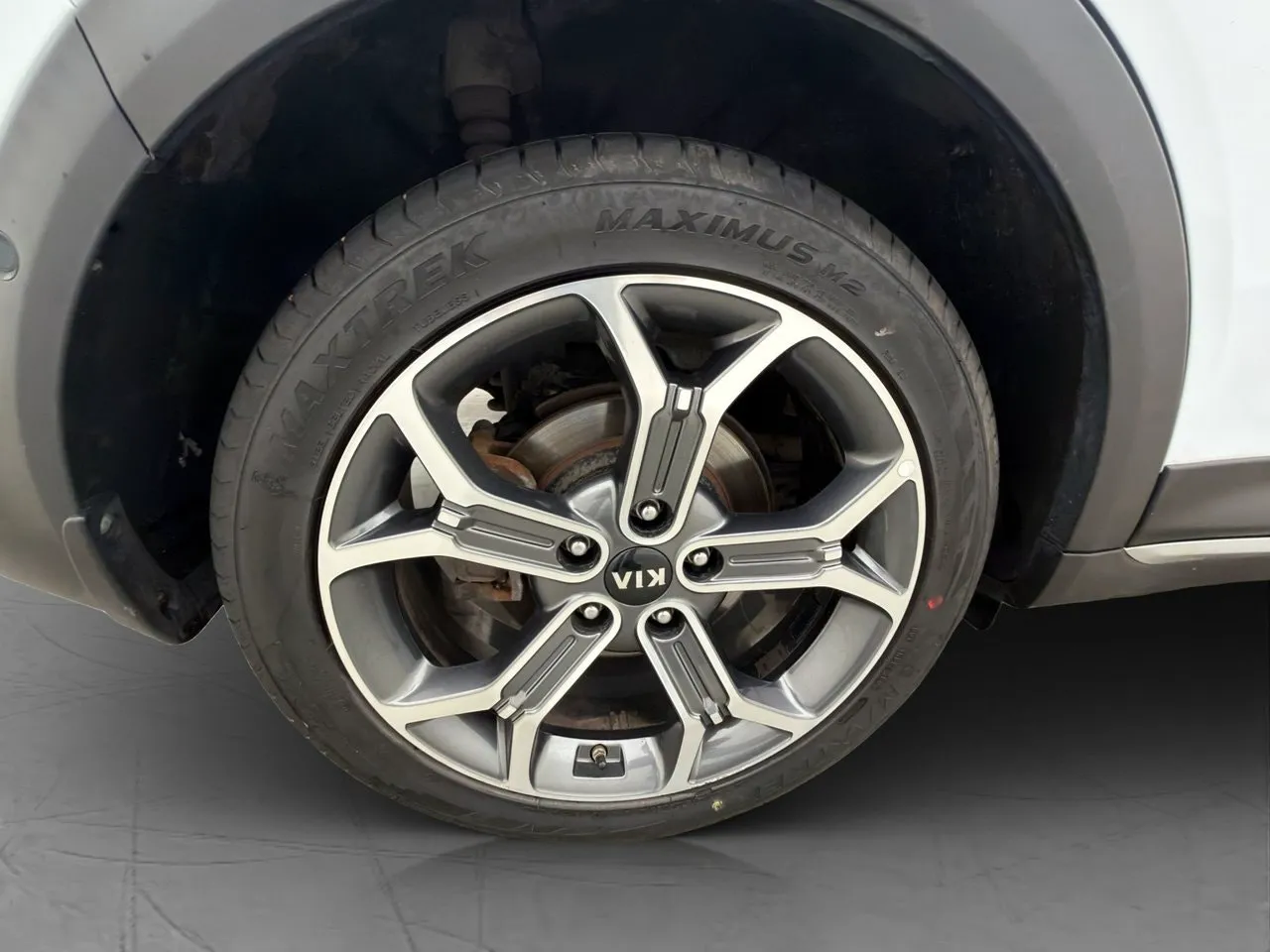 Vehicle image 30