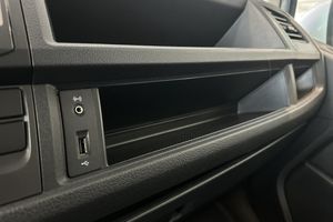 Volkswagen Caravelle bild 24