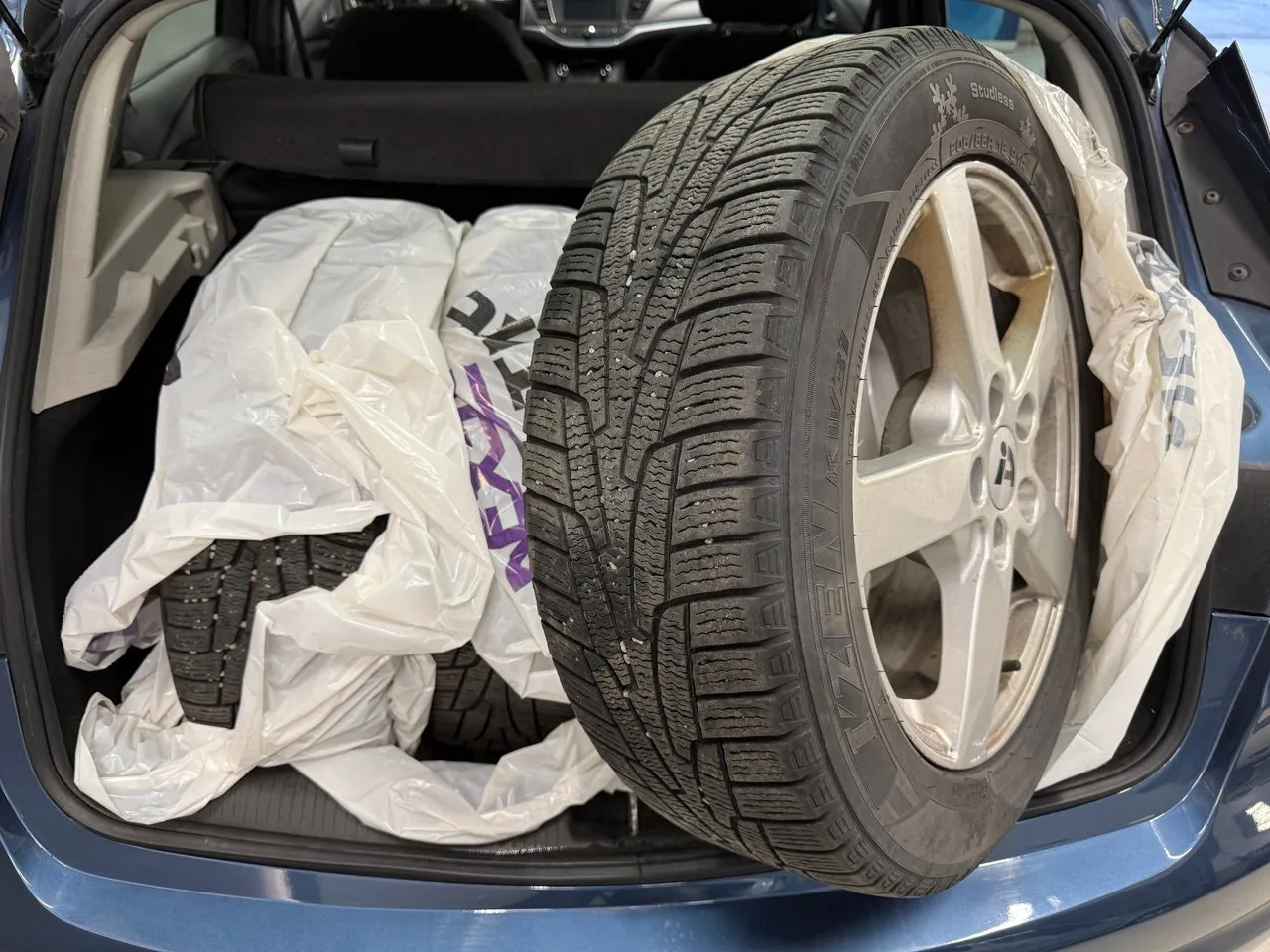 Vehicle image 20