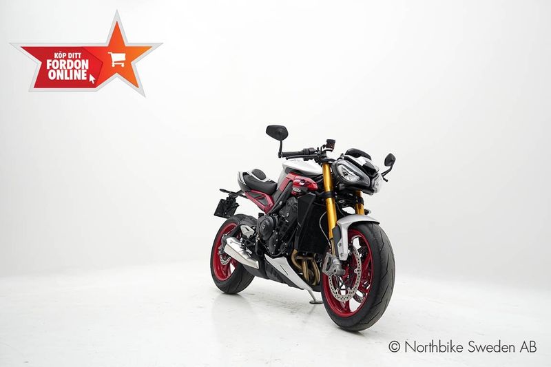 Triumph Street Triple bild 2