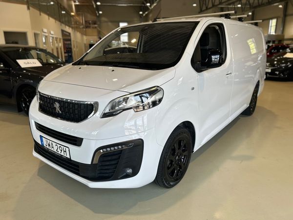 Peugeot Expert PRO+ 2.0 BlueHDi 144hk EAT L3 / Värmare / Drag / Moms - 2023