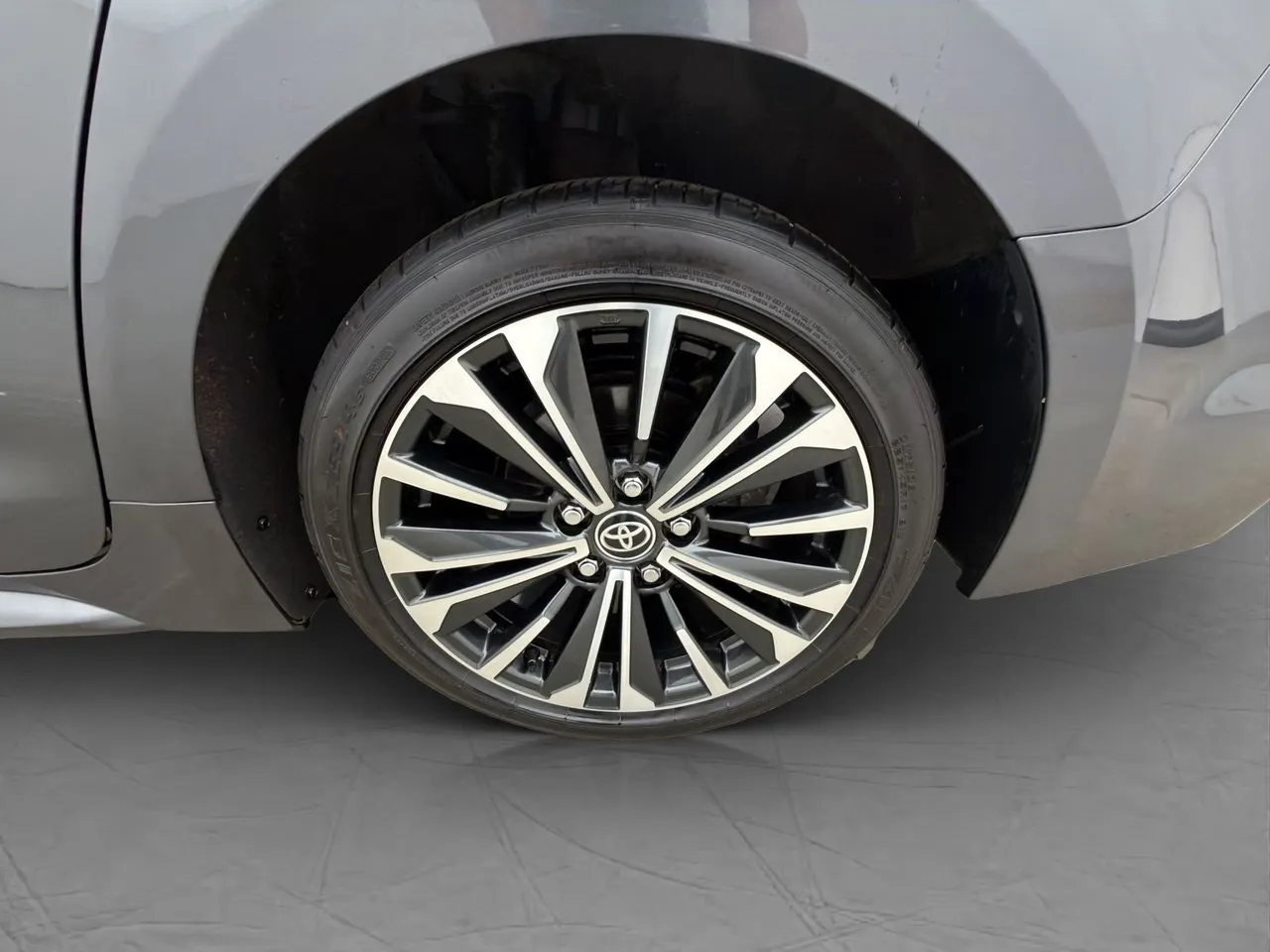 Vehicle image 30