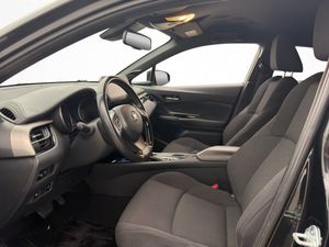 Toyota C-HR bild 11