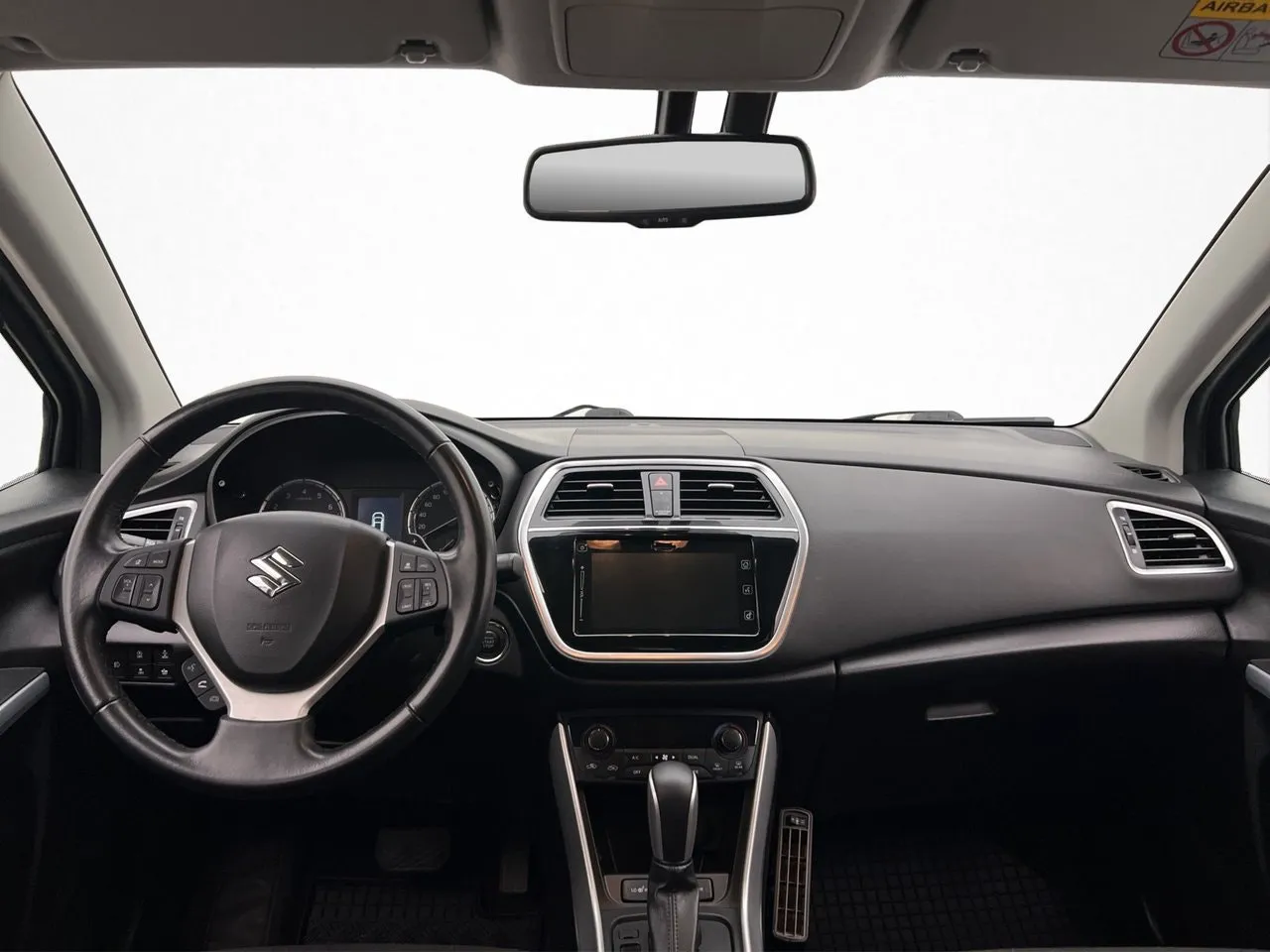 Vehicle image 11