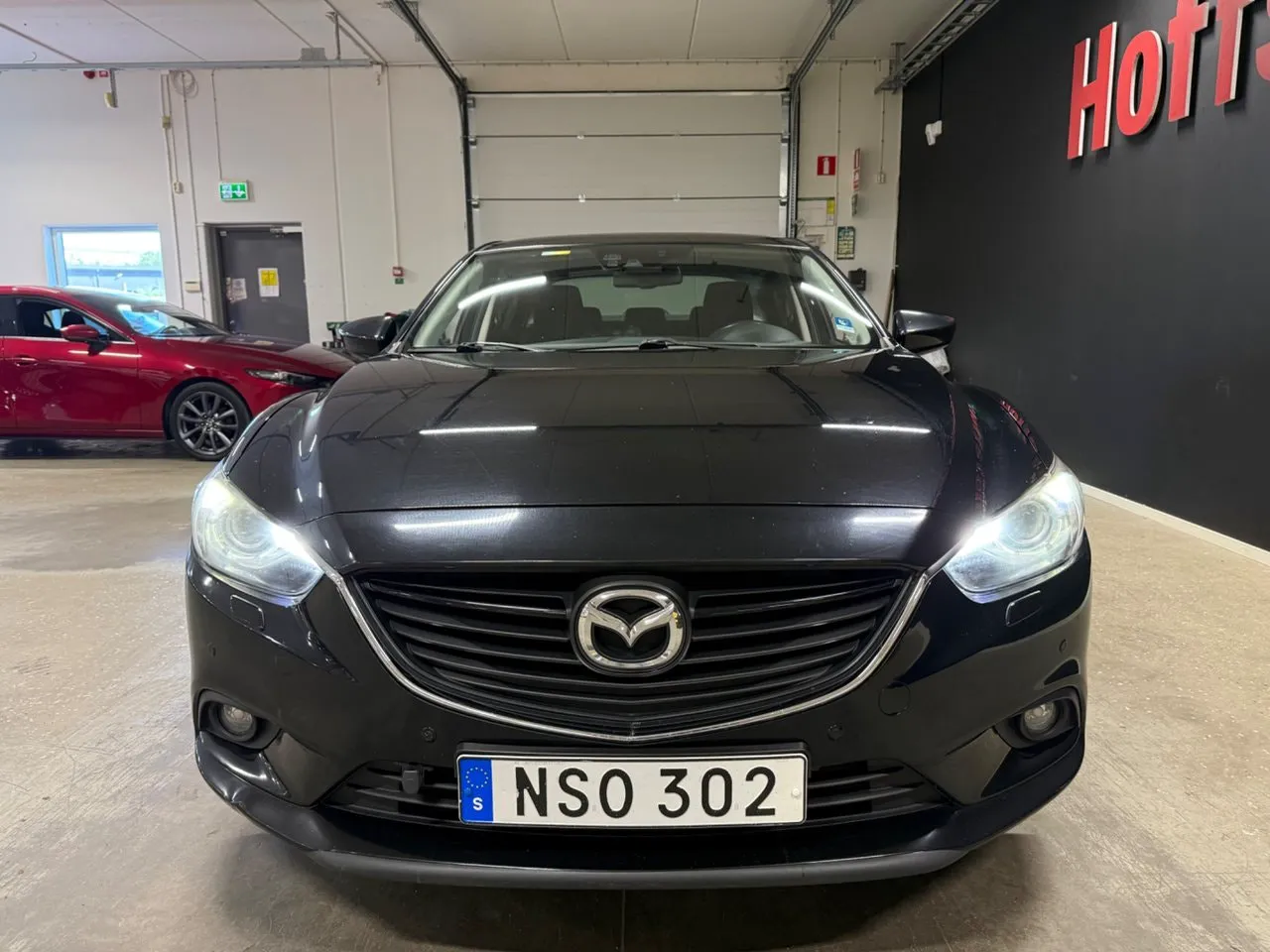 Vehicle image 8