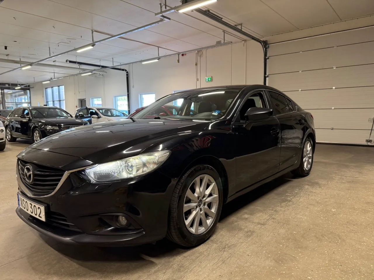 Vehicle image 6