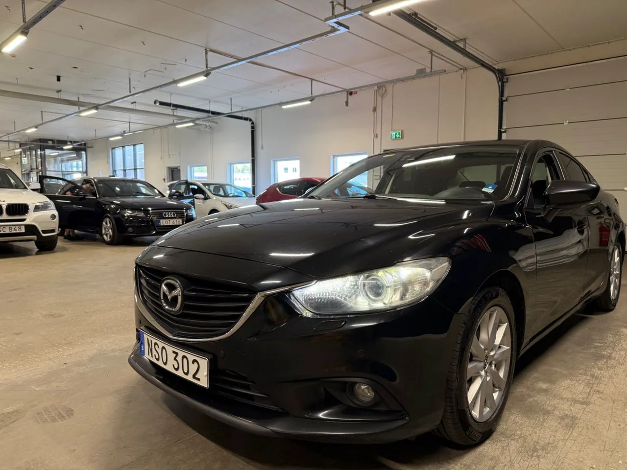 Vehicle image 7