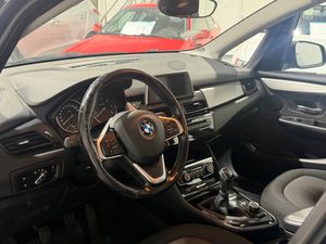 BMW 216 bild 7