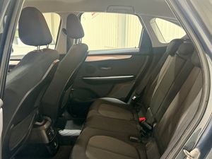 BMW 216 bild 13