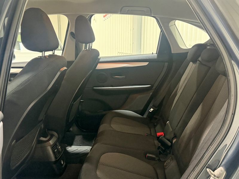 BMW 216 bild 13