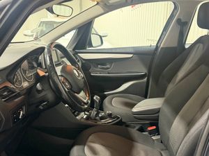 BMW 216 bild 9