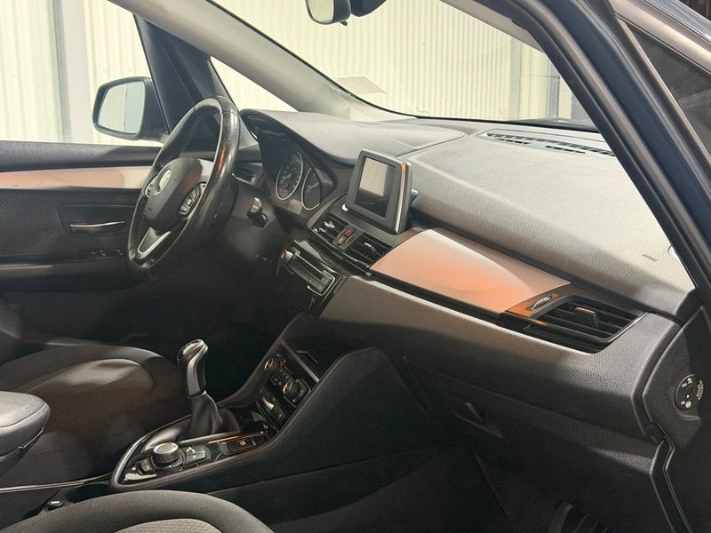 BMW 216 bild 5