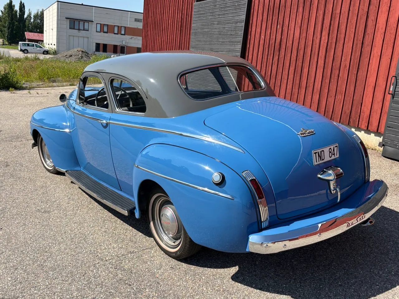 Vehicle image 20