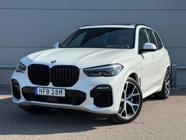 BMW X5 xDrive45e M sport / B&W / Panorama / Drag / Luftfjädrin - 2021