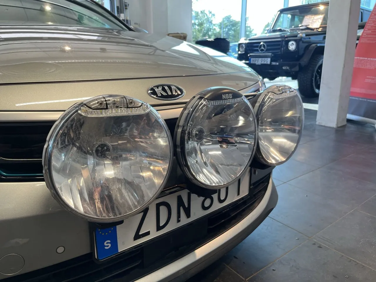 Vehicle image 20