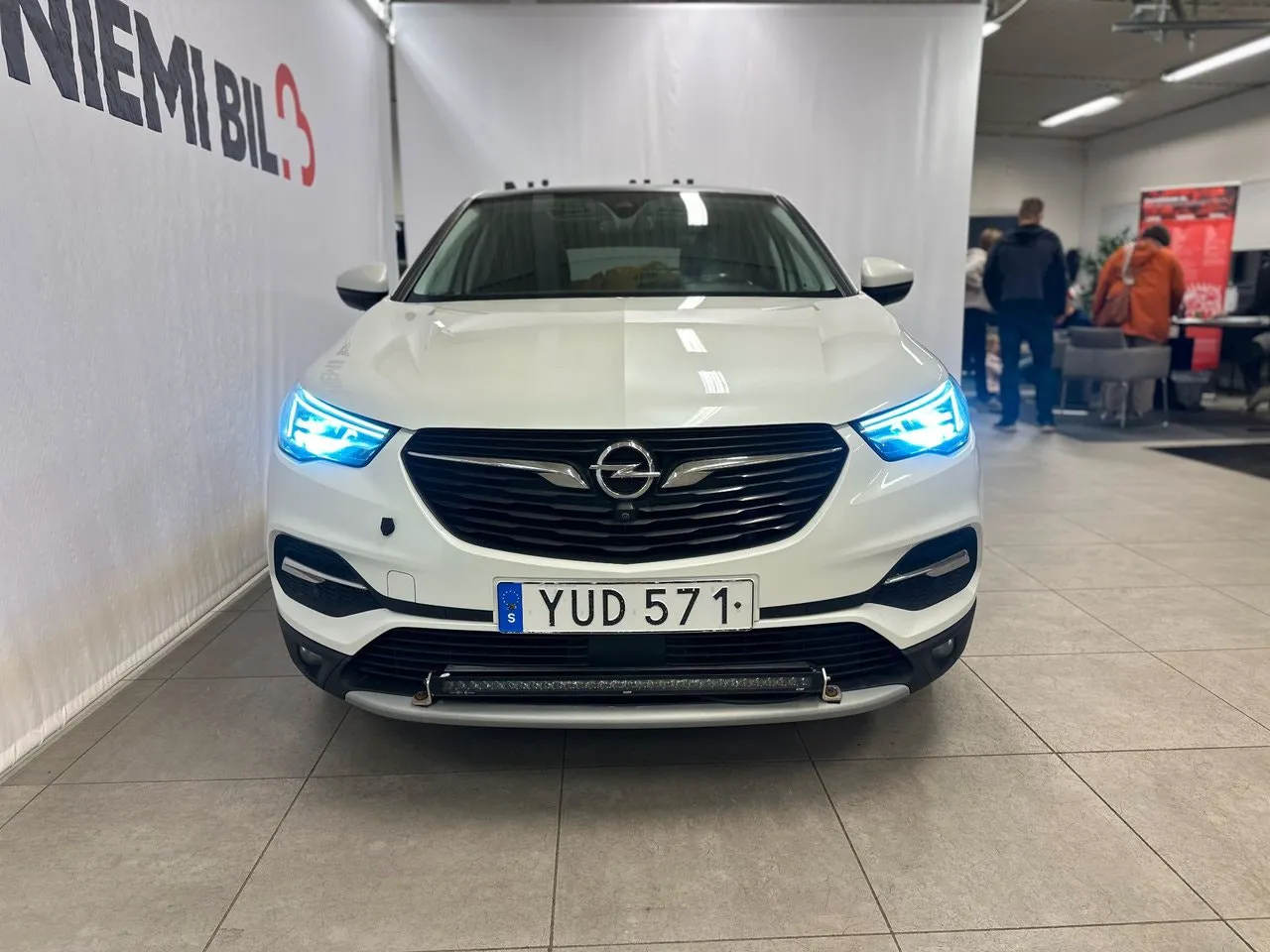 Vehicle image 1