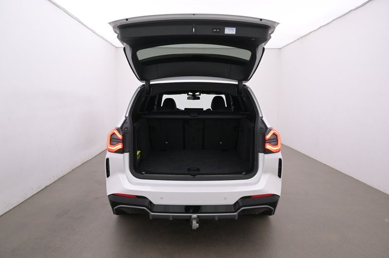 BMW iX3 bild 22