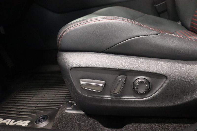 Toyota RAV4 bild 22