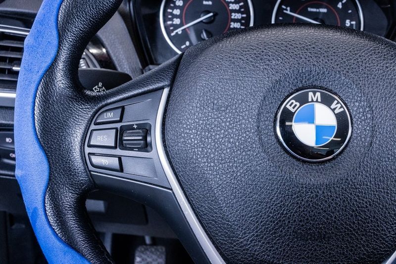 BMW 220 bild 18