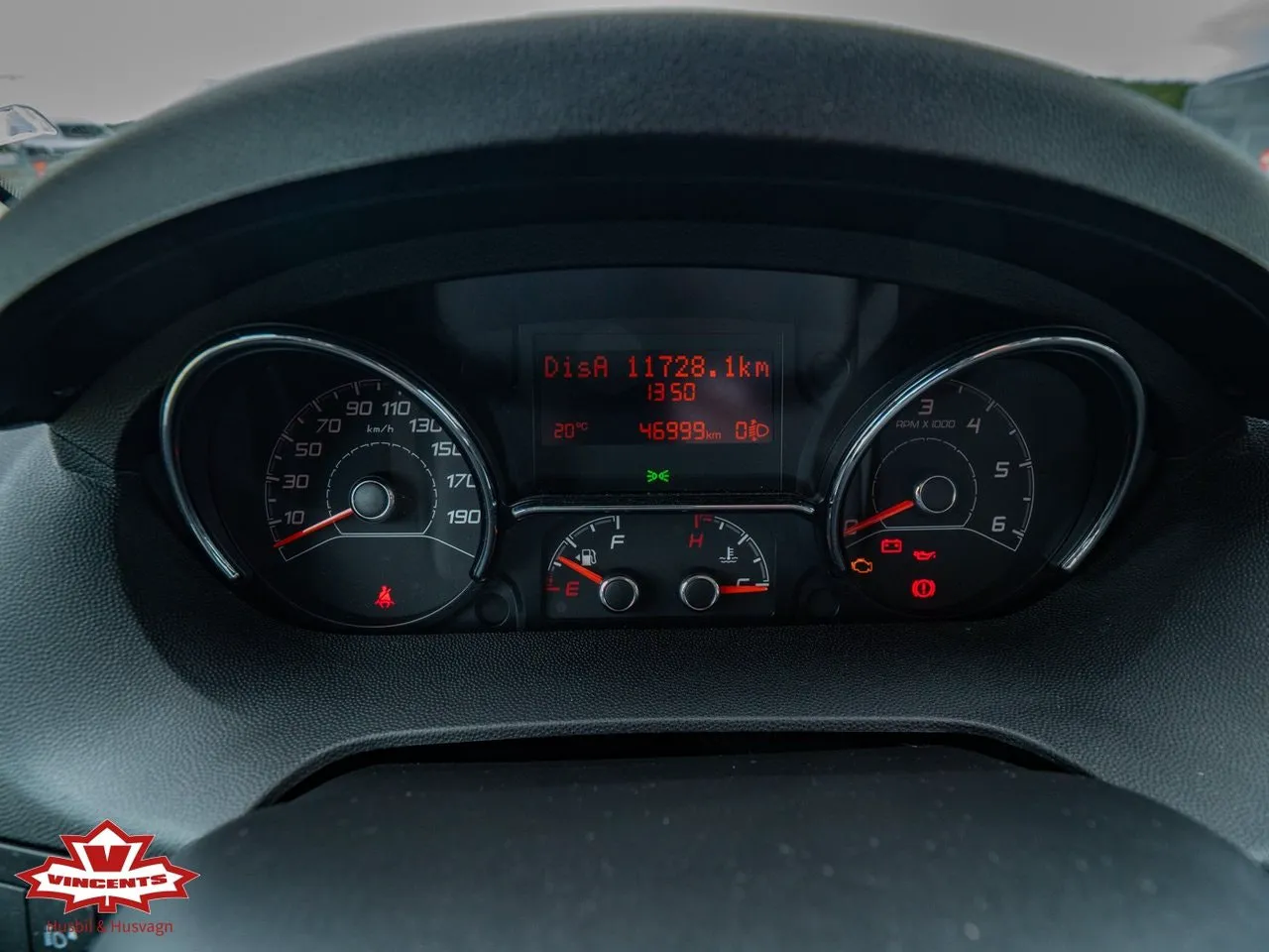 Vehicle image 14