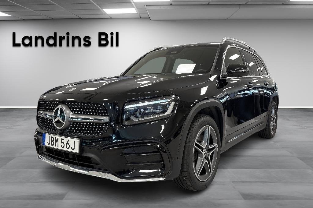 Mercedes GLB220