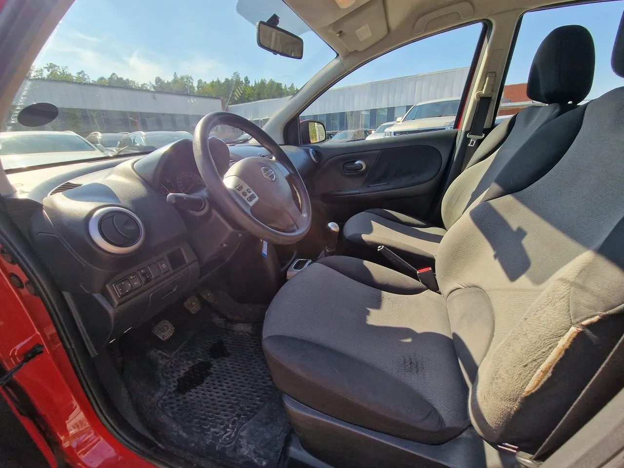 Vehicle image 11