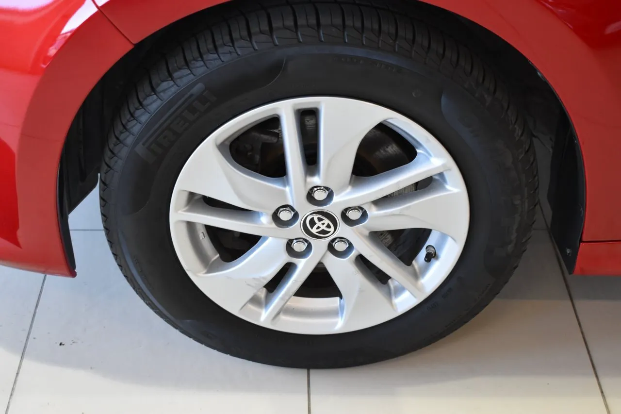 Vehicle image 18