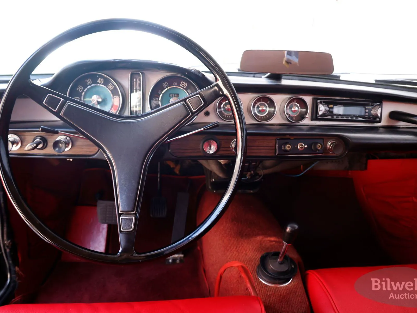 Vehicle image 21