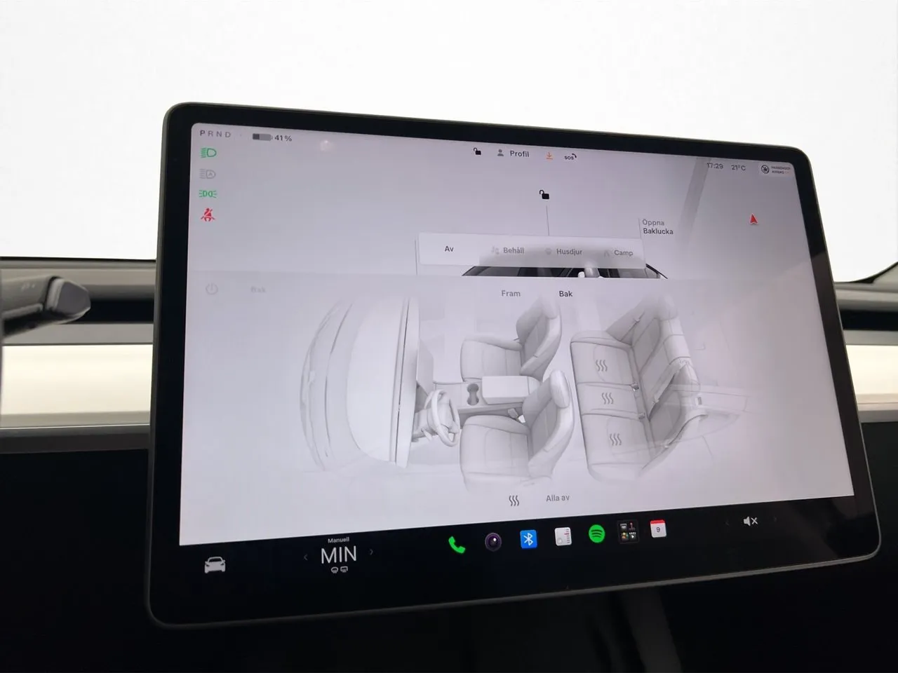 Vehicle image 18