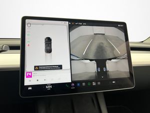 Tesla Model Y bild 21