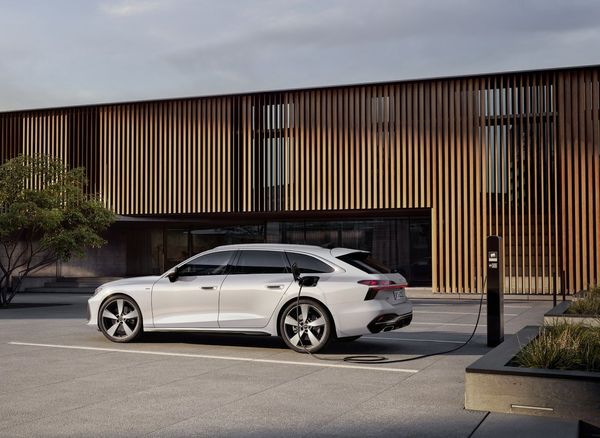 Audi A6 Avant E-hybrid - 2027