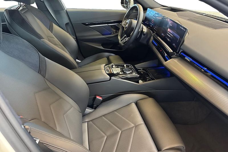 BMW 520 bild 13