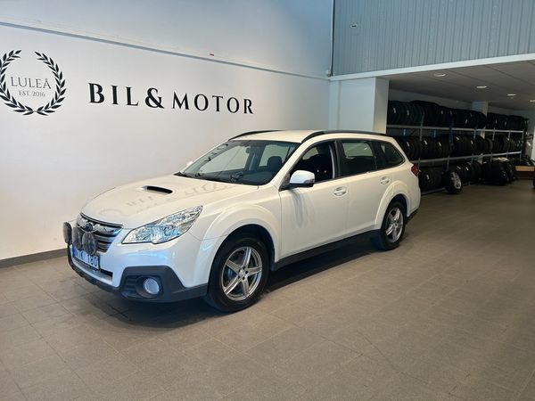 Subaru Outback 2.0 4WD Lineartronic |4.99%|Bkamera|SoV|MoK|Dubb|Drag| - 2013