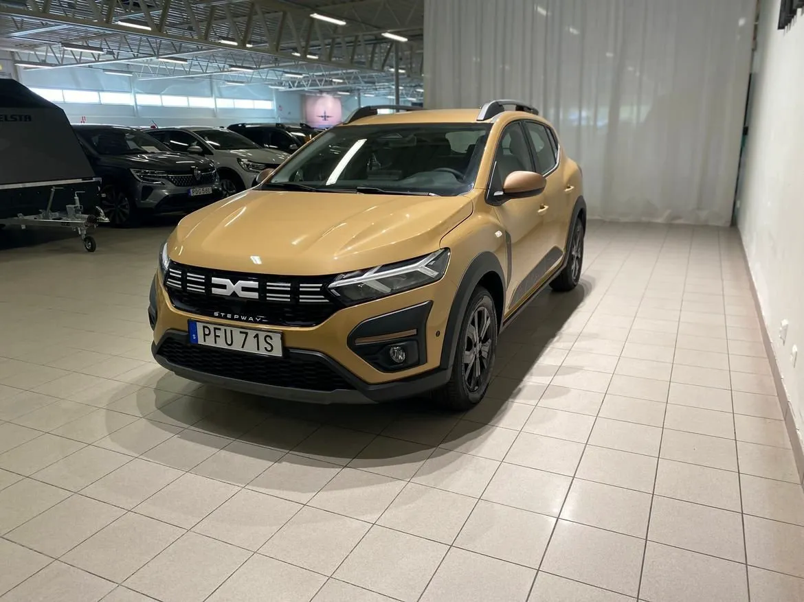 Vehicle image 1
