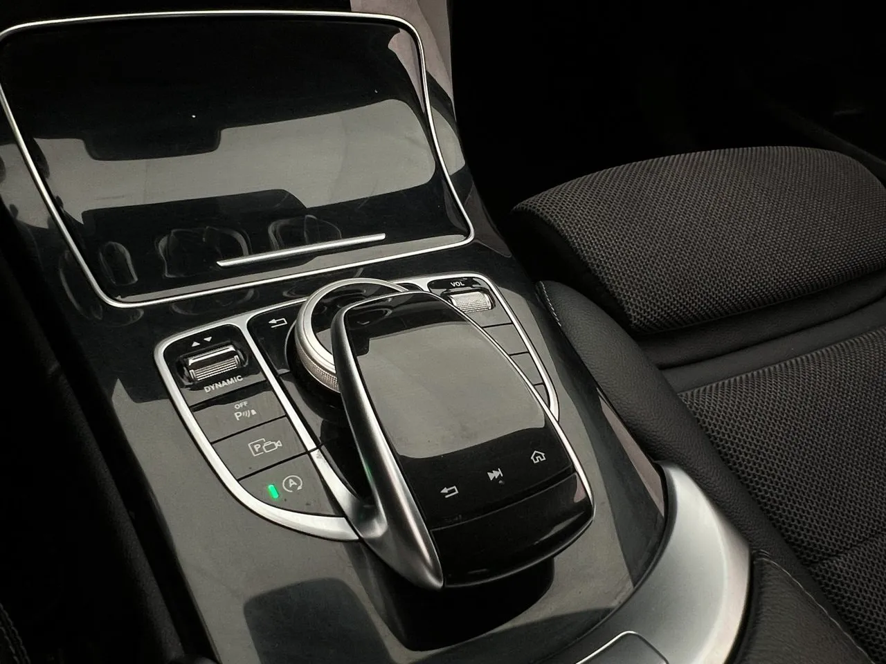 Vehicle image 24