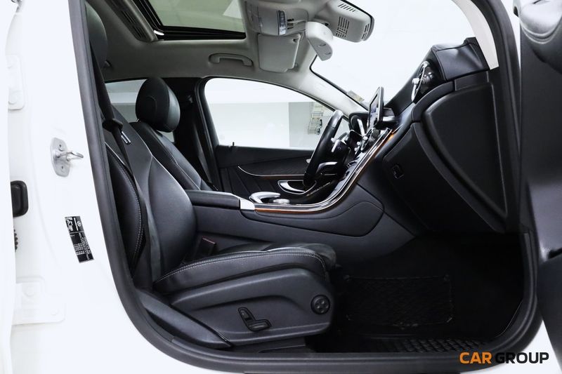Mercedes GLC220 bild 13