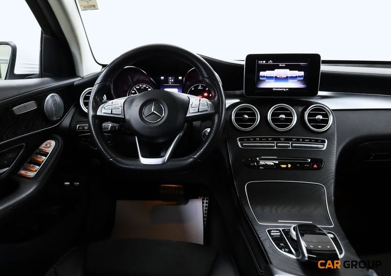 Mercedes GLC220 bild 10