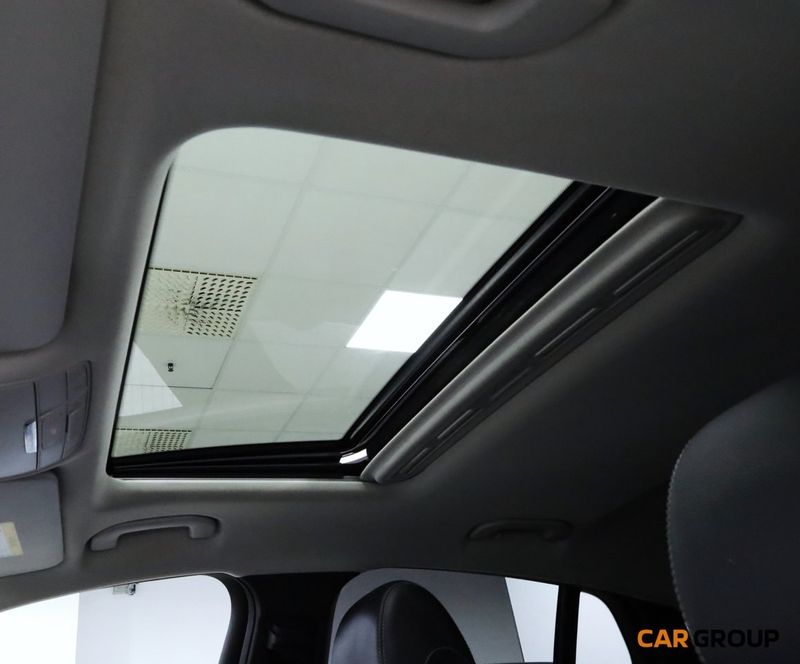 Mercedes GLC220 bild 24