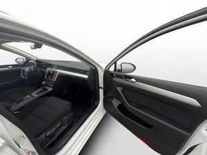 Volkswagen Passat bild 22