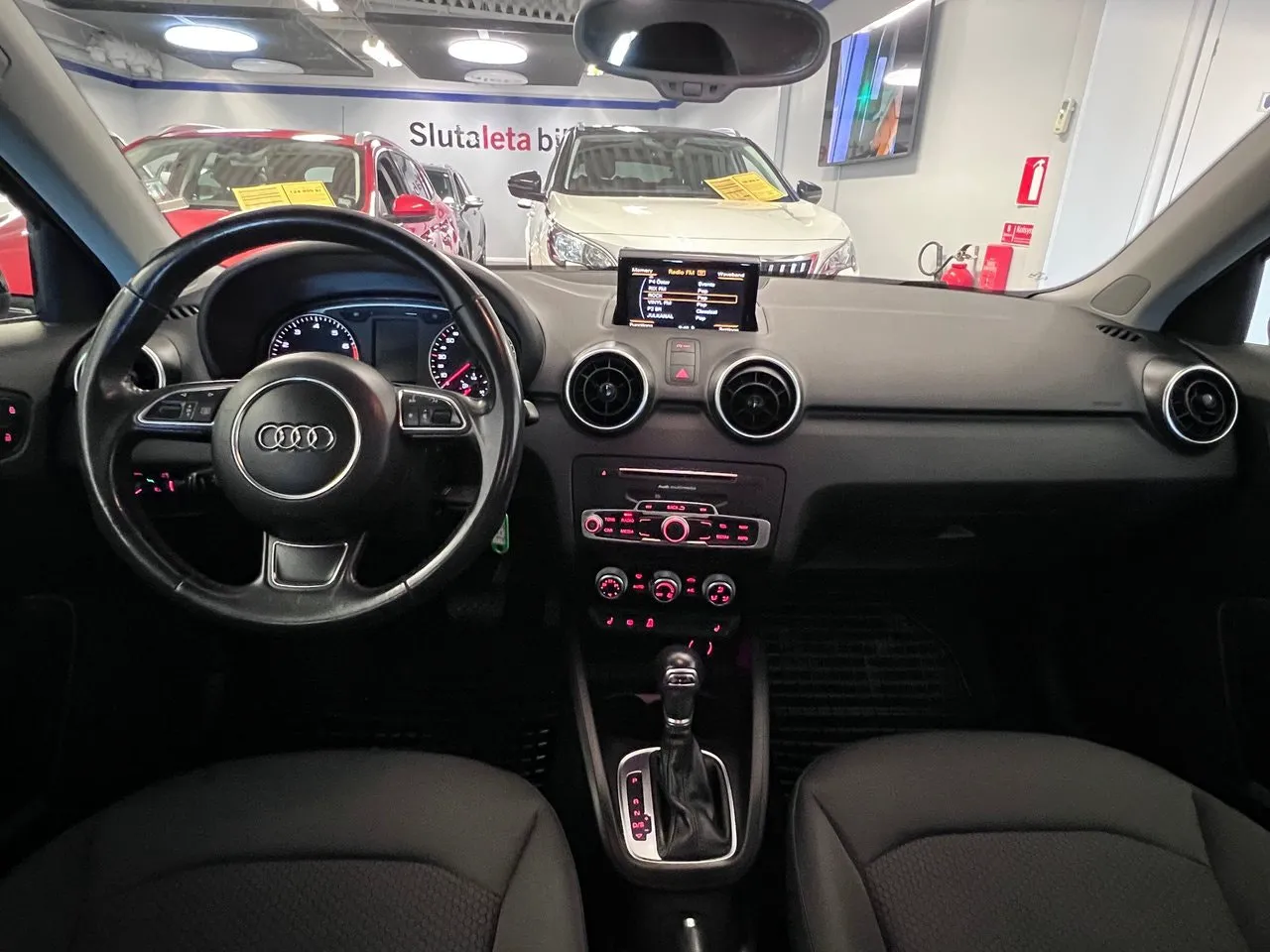 Vehicle image 11