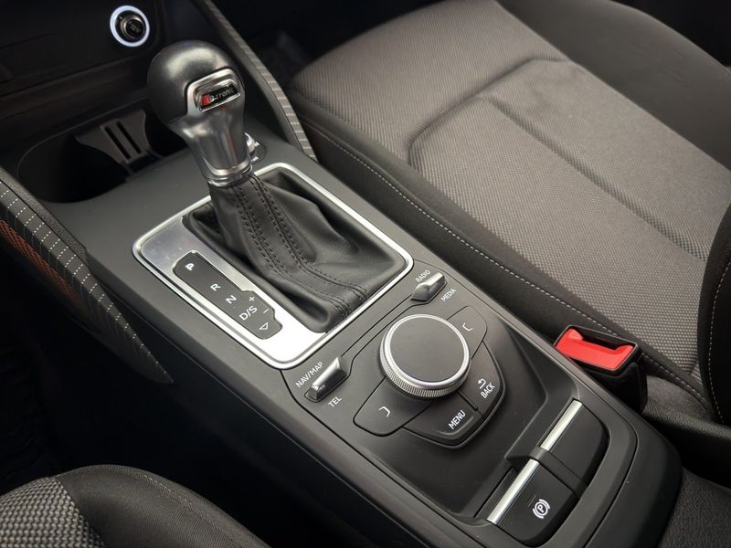 Audi Q2 bild 24