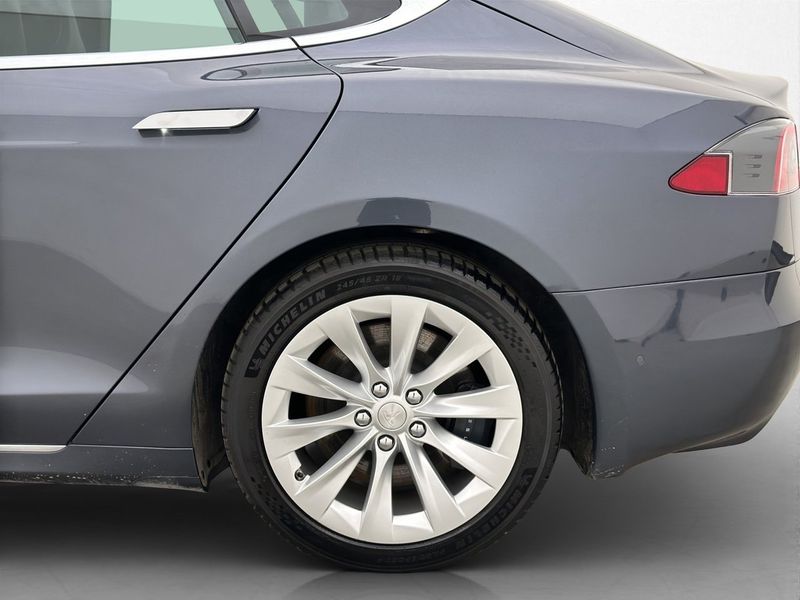 Tesla Model S bild 30